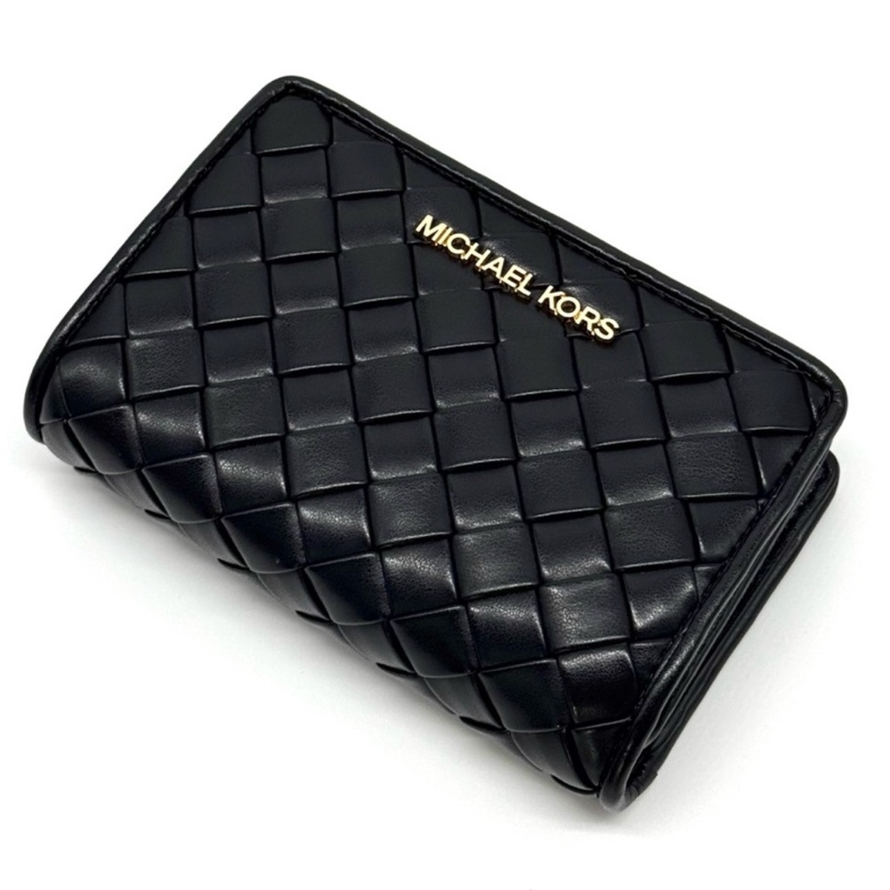Michael Kors Medium Quilted Bifold Zip Chain Wallet Black